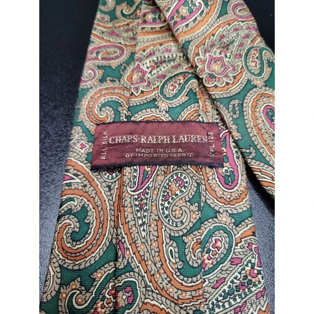 Chaps Ralph Lauren Men's Necktie Green Paisley Silk 3.75